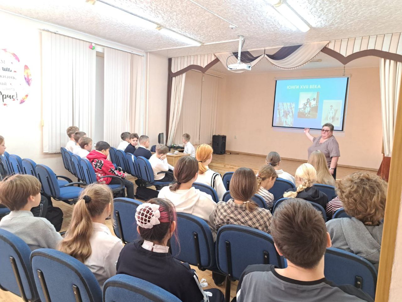 МАЛЬЧИШКИ В БЕСКОЗЫРКАХ