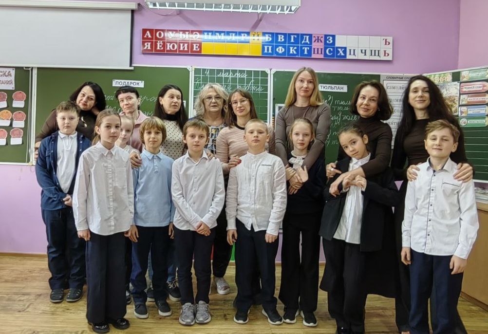 МАМИН ДЕНЬ В 3 